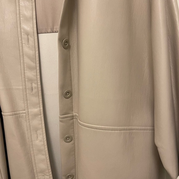 Aritzia Babaton Pelli Shirt Jacket (cream) - Picture 6 of 6